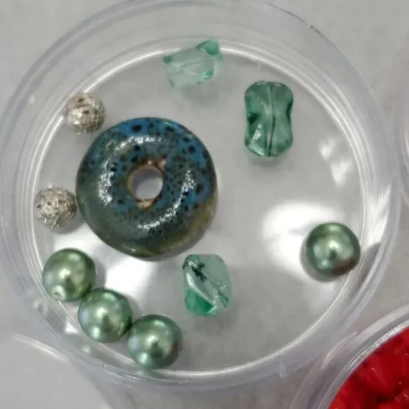 Mixed beads lot - Picture 12 of 13